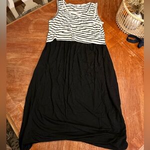Midi Maternity Dress/Nursing Dress w/Pockets!